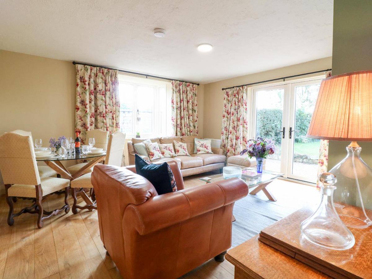 Bluebell Cottage Rugeley Extérieur photo