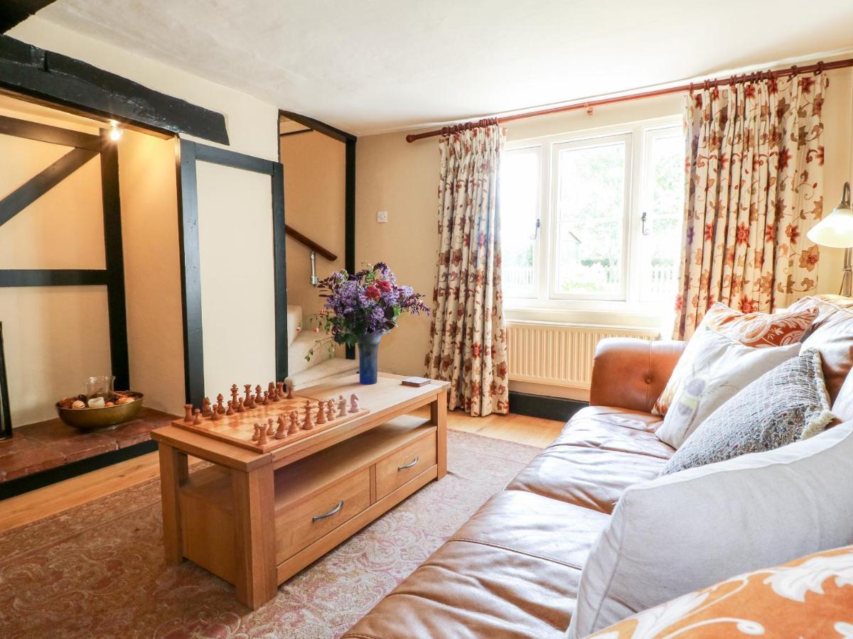 Bluebell Cottage Rugeley Extérieur photo
