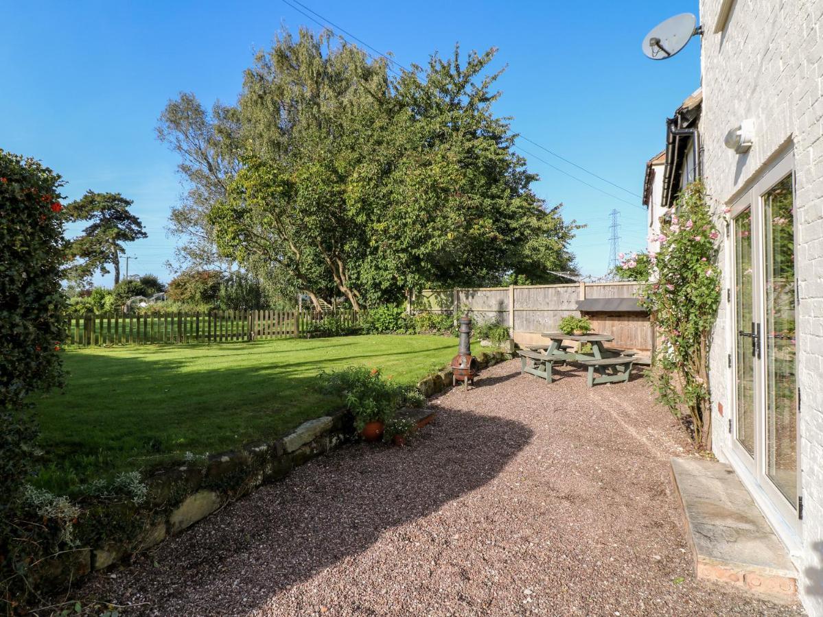 Bluebell Cottage Rugeley Extérieur photo