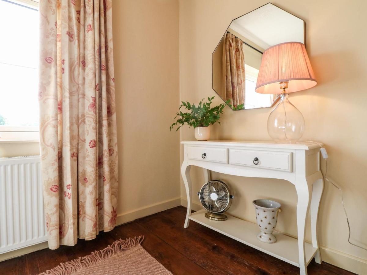Bluebell Cottage Rugeley Extérieur photo
