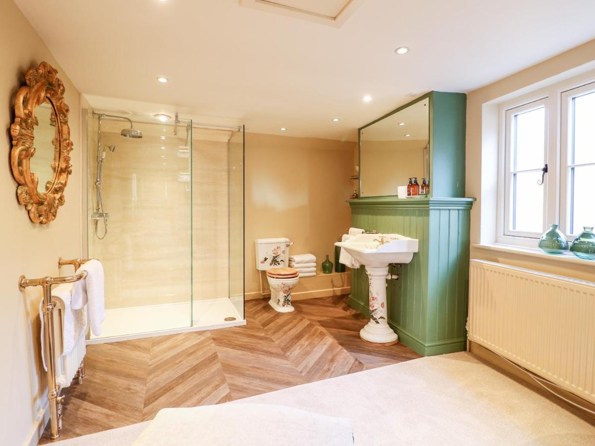 Bluebell Cottage Rugeley Extérieur photo