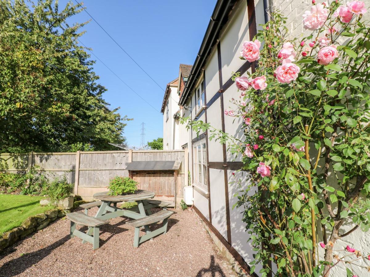 Bluebell Cottage Rugeley Extérieur photo