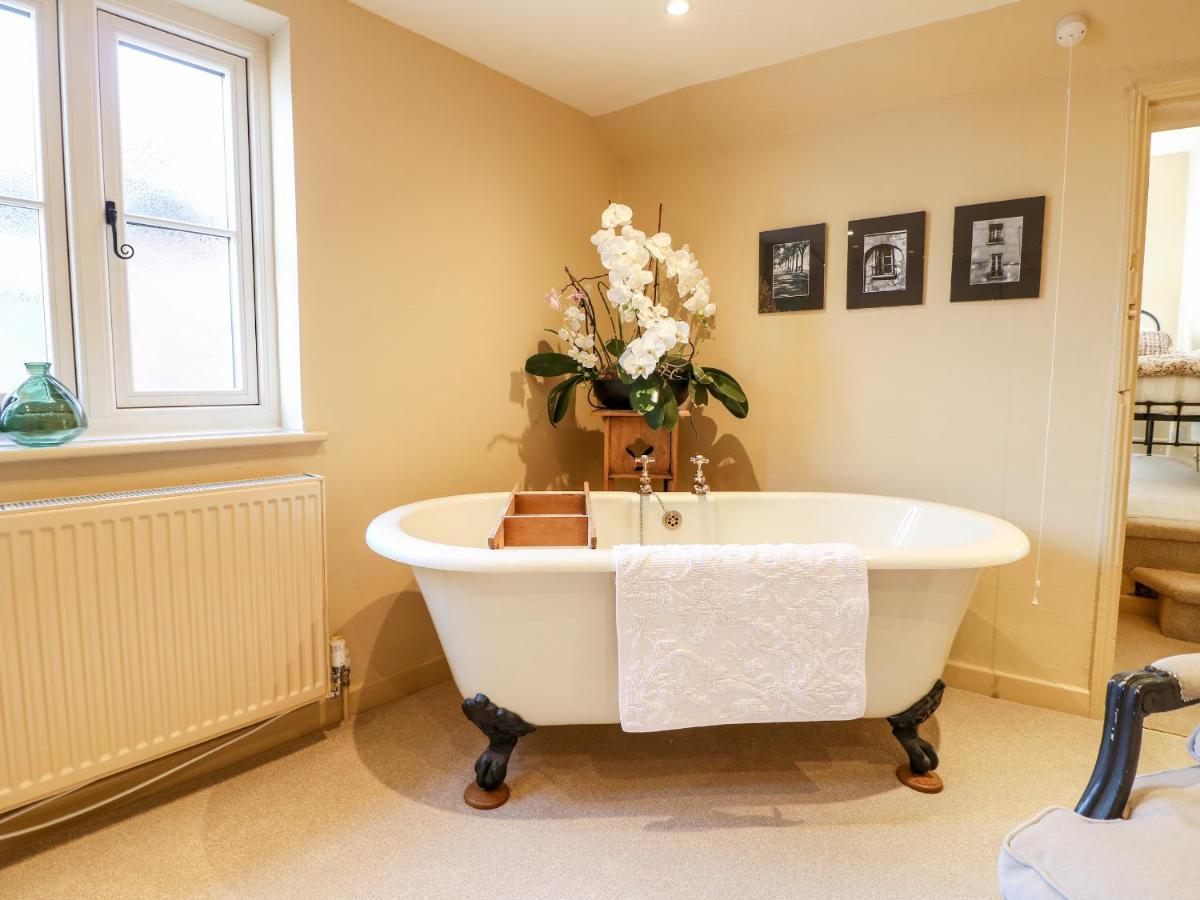 Bluebell Cottage Rugeley Extérieur photo